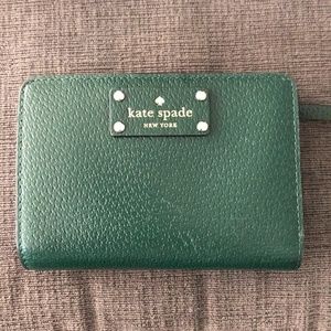 Kate spade bifold wallet